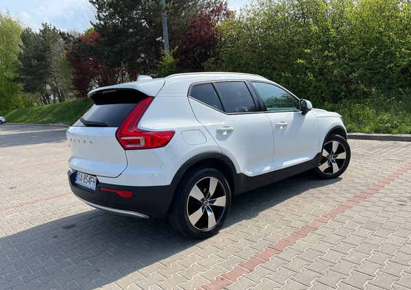 Volvo XC 40 cena 110700 przebieg: 82600, rok produkcji 2019 z Gdynia małe 254